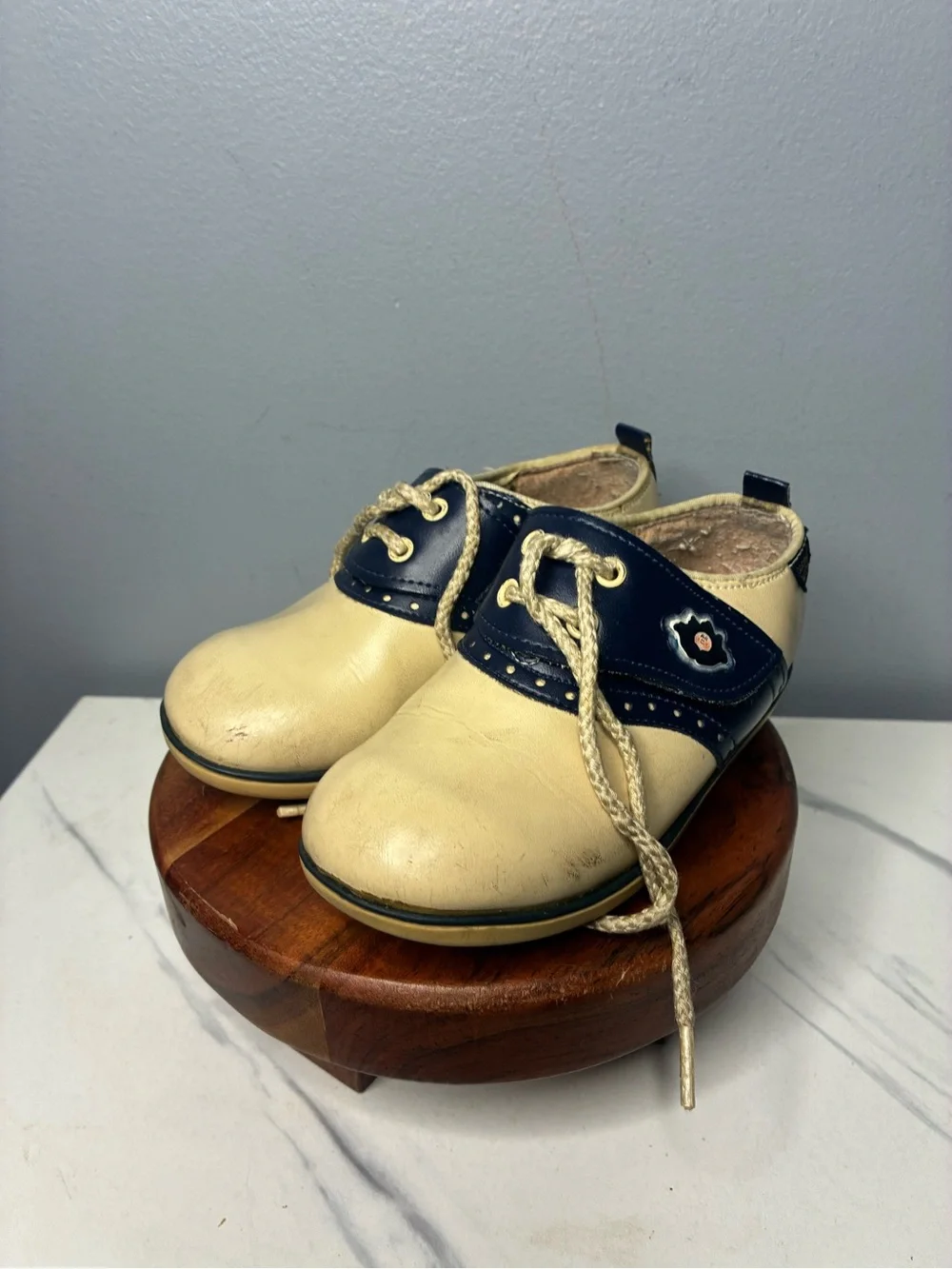 Cabbage Patch Kids Cream Navy Oxford Shoes Size 8D Collectible